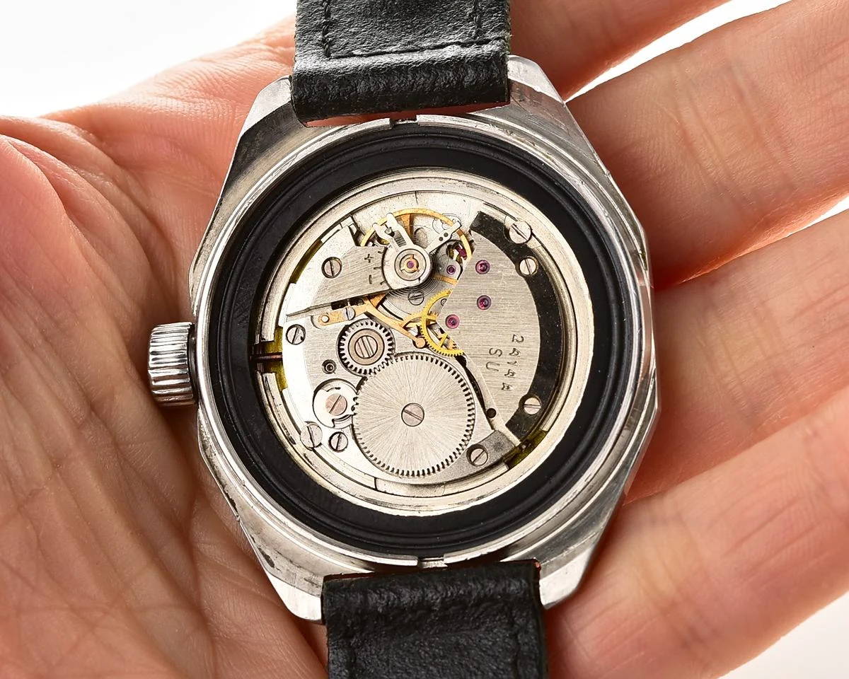 Rare: Soviet Vostok Amphibia mechanical watch with rare dial!