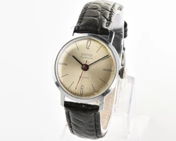 Vintage Vostok Soviet wristwatch with 22 jewels precision movement - less common domestic version
