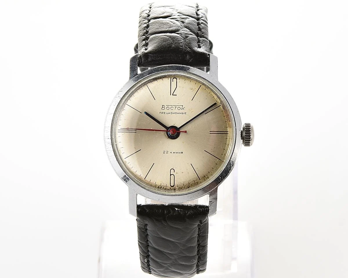 Vintage Vostok Soviet wristwatch with 22 jewels precision movement - less common domestic version - Image 2