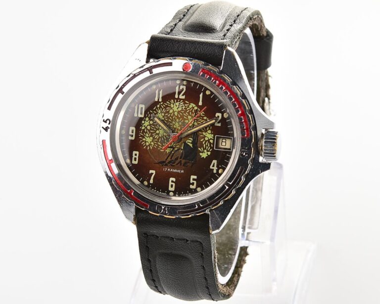 Vostok Commander's watch - Komandirskie Aurora – 70 years of great October anniversary!