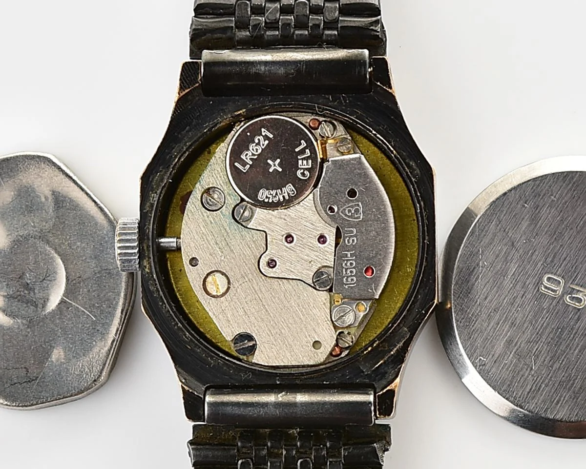 Vintage Zaria wristwatch for ladies with quartz movement