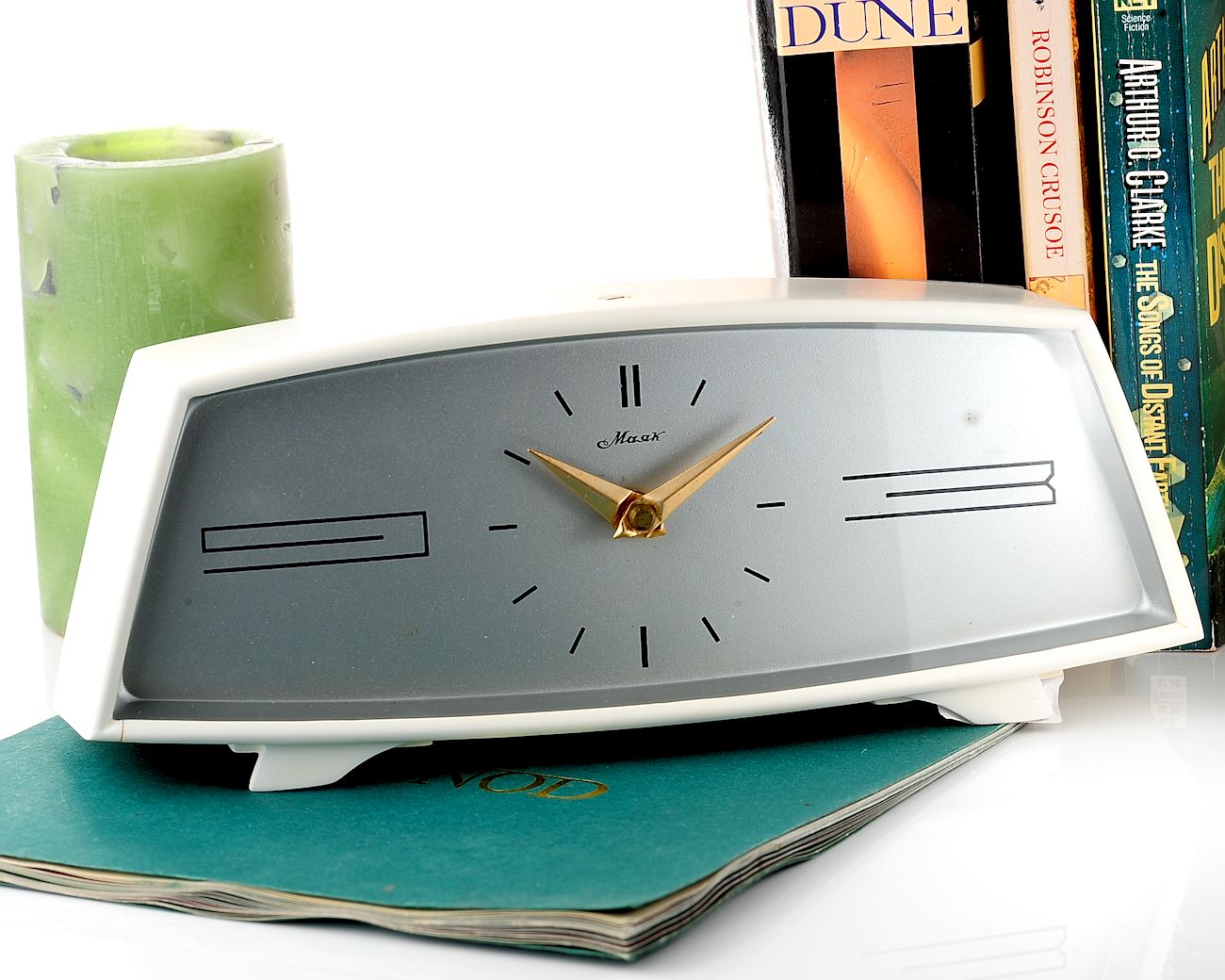 MAYAK soviet mechanical table clock