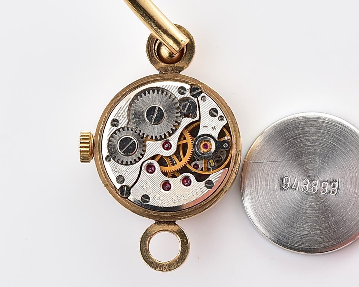 TIME CAPSULE: Vintage soviet CHAIKA mechanical wristwatch for ladies - New Old Stock(NOS)!