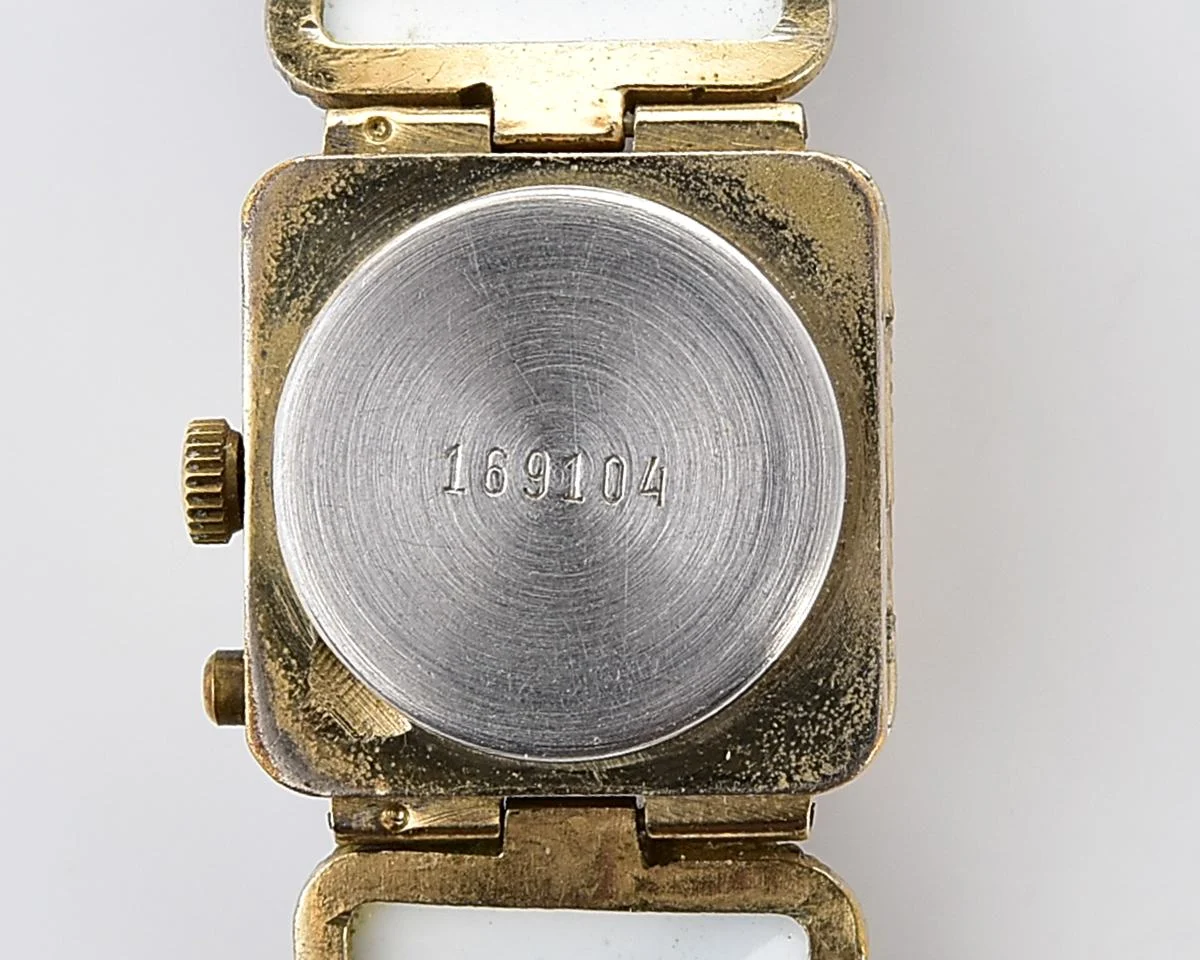 Chaika vintage wristwatch for ladies with stone bracelet