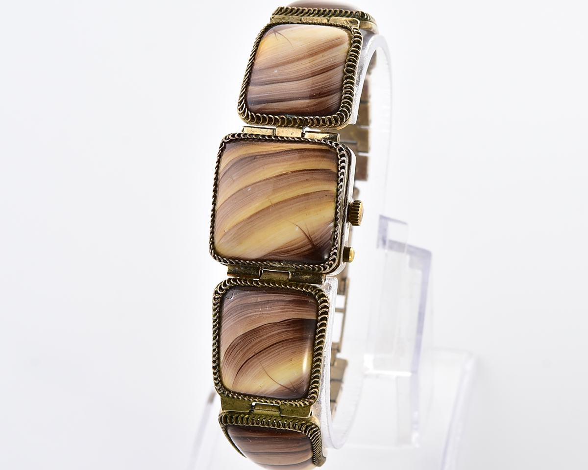 CHAIKA vintage wristwatch for ladies with stone bracelet