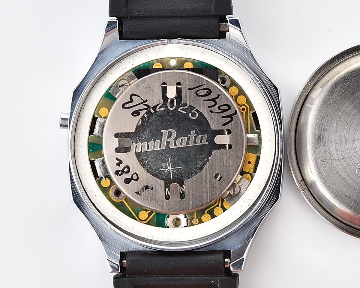 Digital vintage USSR wristwatch Electronika-5 Lithium