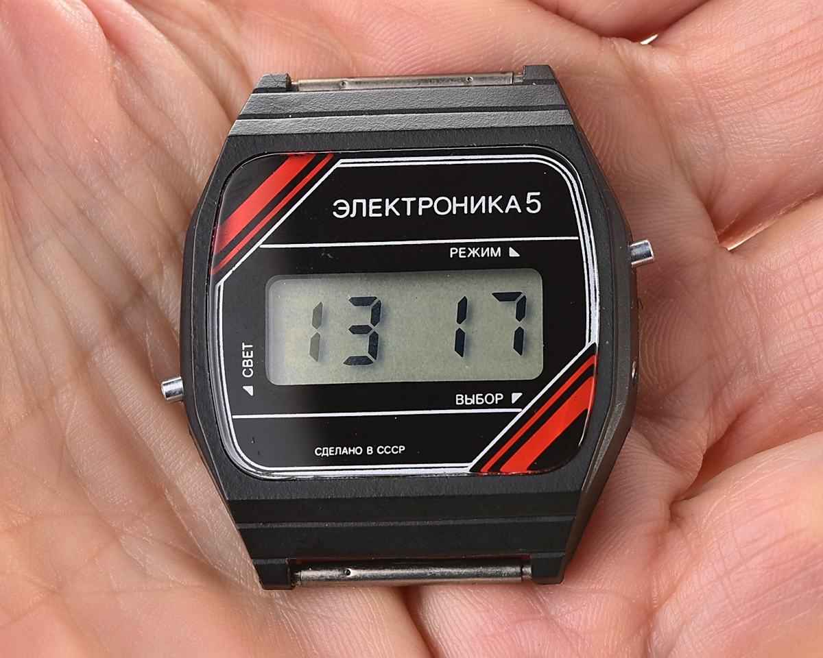 TIME CAPSULE: Vintage USSR digital watch Electronika 5 in nearly weightless plastic body - New Old Stock(NOS)!