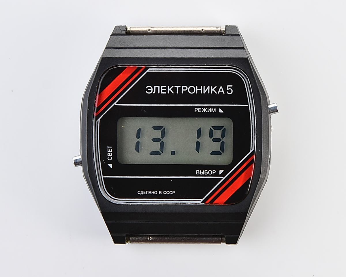 TIME CAPSULE: Vintage USSR digital watch Electronika 5 in nearly weightless plastic body - New Old Stock(NOS)!