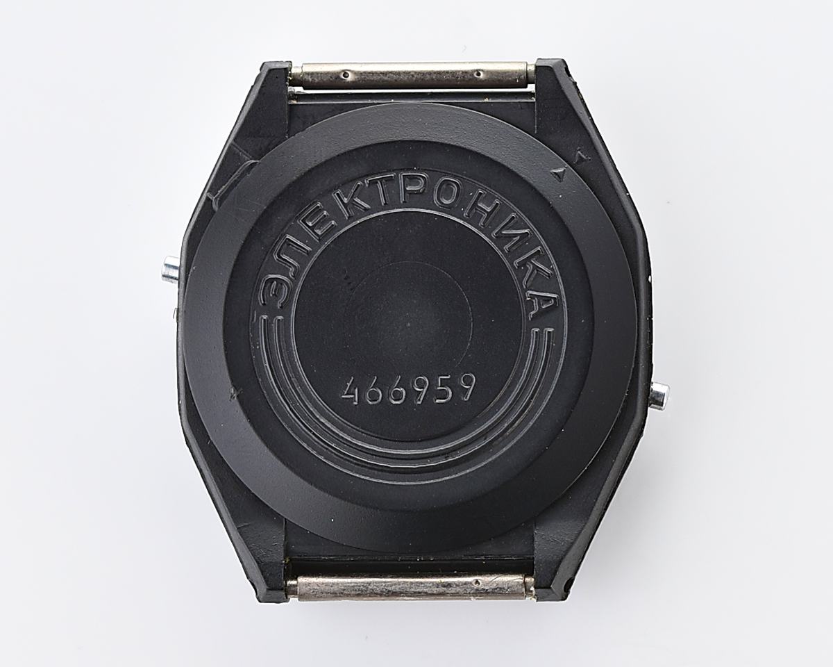 TIME CAPSULE: Vintage USSR digital watch Electronika 5 in nearly weightless plastic body - New Old Stock(NOS)!