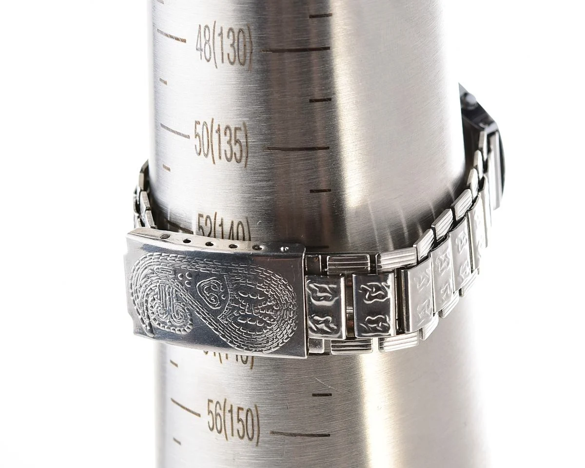 Digital vintage USSR ladies wristwatch Electronika-5 with ornate stainless steel bracelet - for Spanish speaking world!