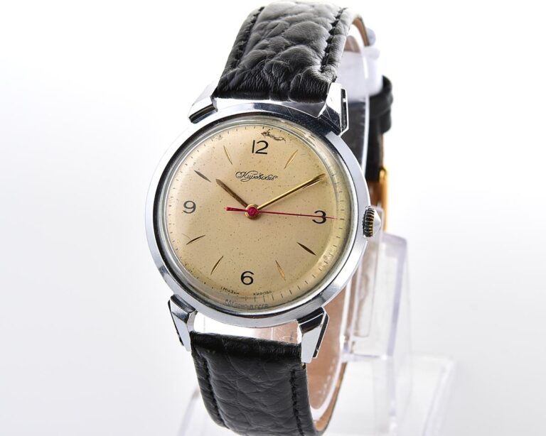 RARE! Beautiful vintage soviet wristwatch from 1950s - Kirovskie 1st Moskow Watch Factory