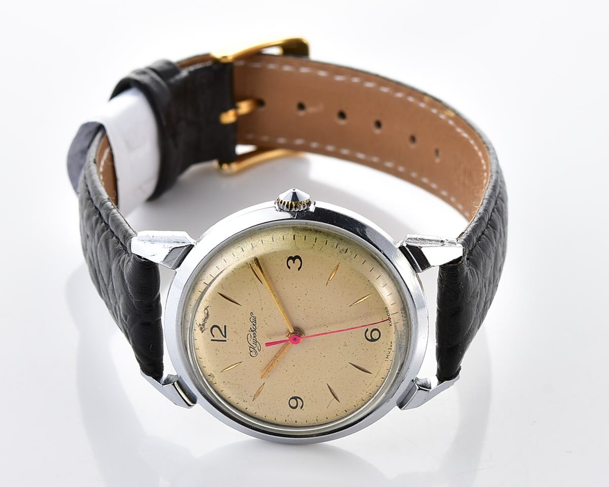 RARE! Beautiful vintage soviet wristwatch from 1950s - Kirovskie 1st Moskow Watch Factory
