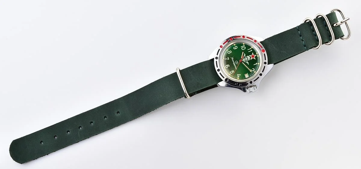 Excellent Komandirskie paratroopers mechanical wristwatch for airborn troops