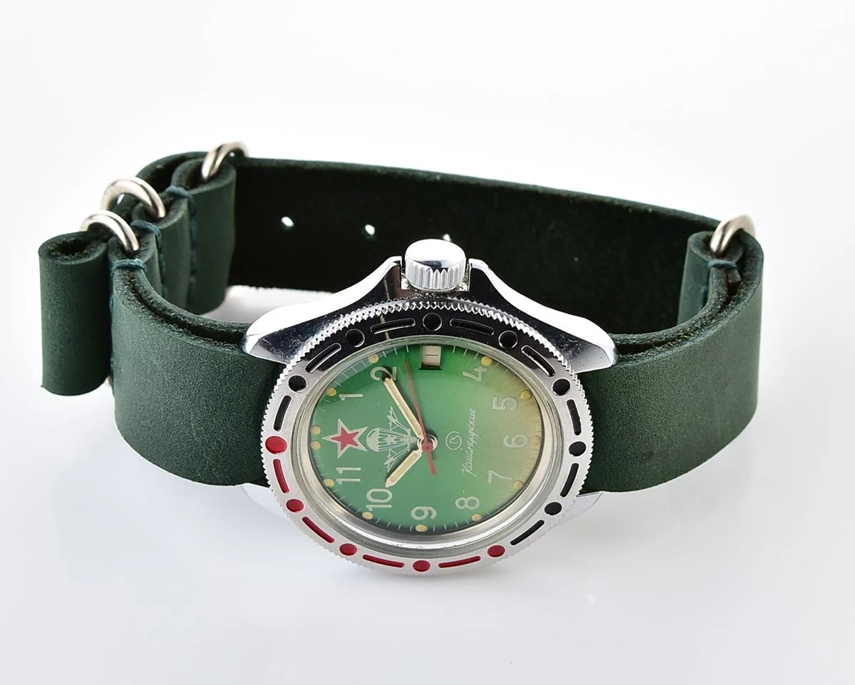 Excellent Komandirskie paratroopers mechanical wristwatch for airborn troops