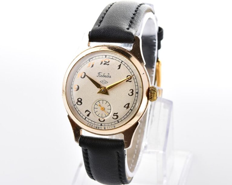 Excellent vintage soviet POBEDA mechanical wristwatch, PChZ factory