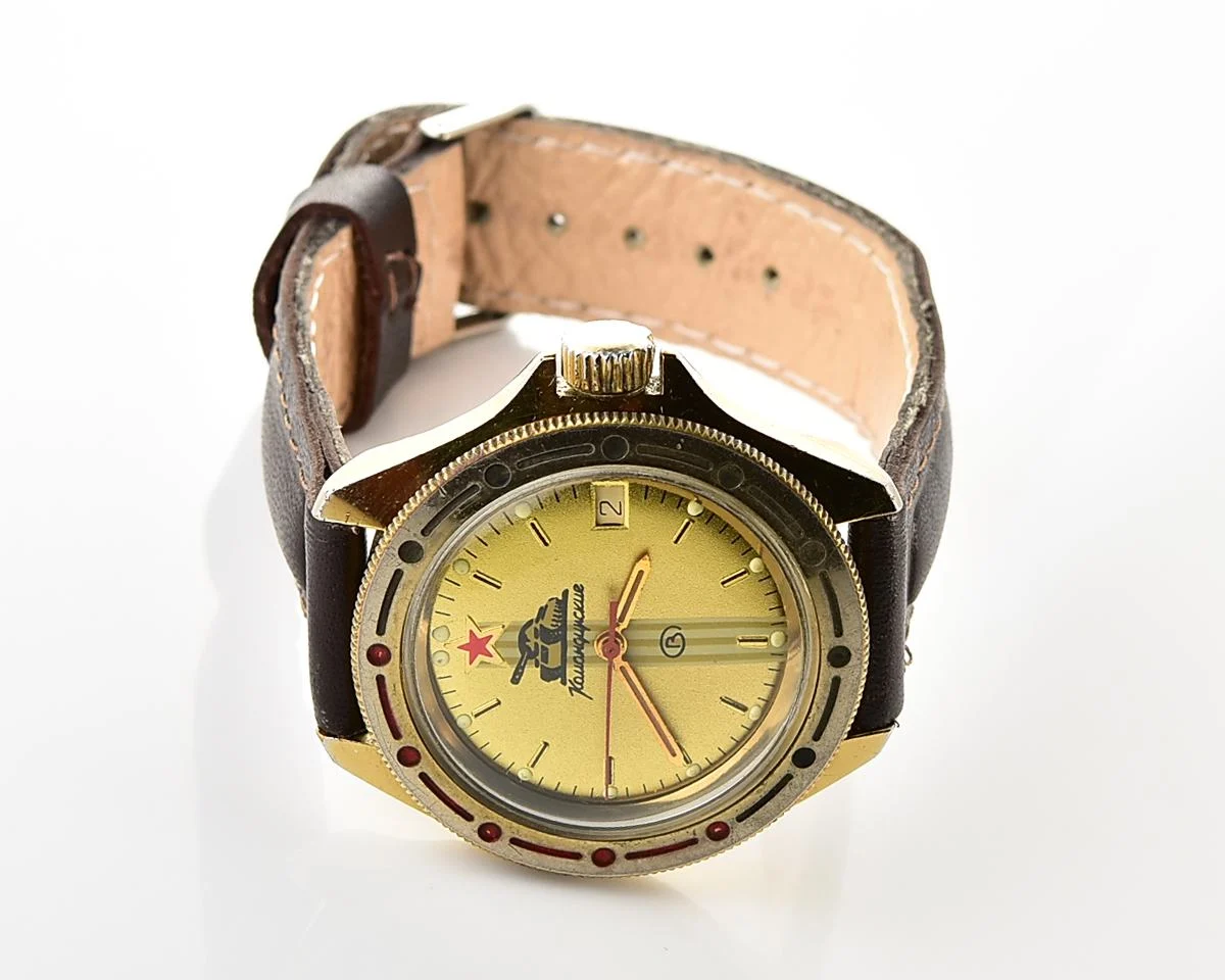 Soviet Vostok Commander's mechanical watch - Komandirskie Tank!