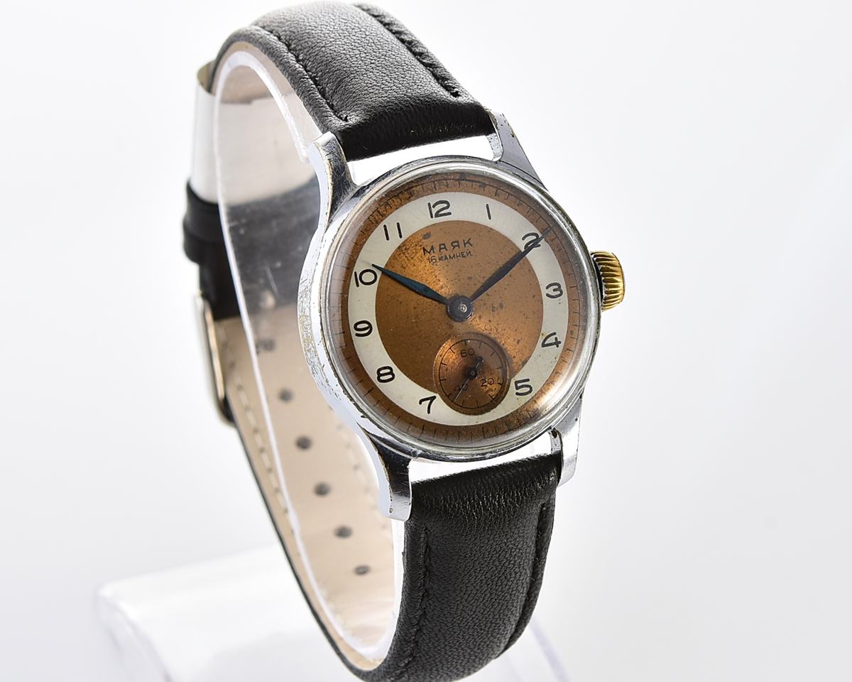 Vintage soviet MAYAK mechanical watch from the 2nd quarter of 1955 - in hermetic case