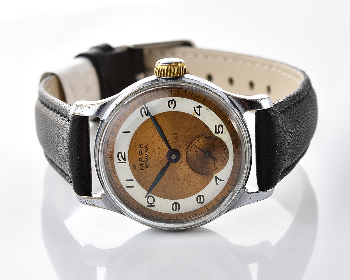 Vintage soviet MAYAK mechanical watch from the 2nd quarter of 1955 - in hermetic case