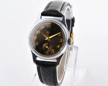 Vintage Soviet mechanical Neva wristwatch