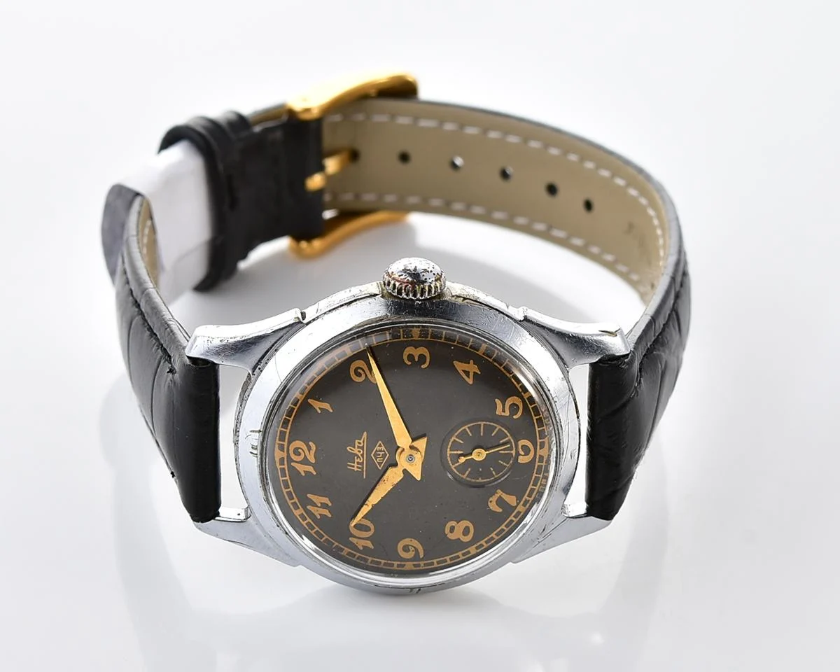 Vintage Soviet mechanical Neva wristwatch