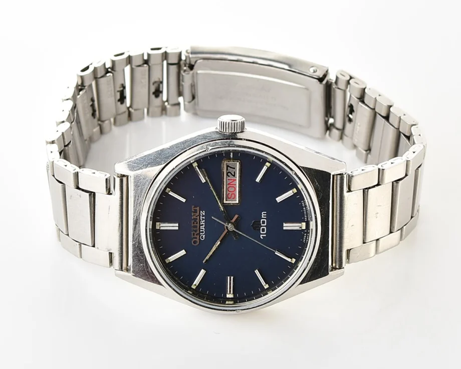 Vintage Orient Swimmer 100 - Blue Gradient Day-Date Quartz from