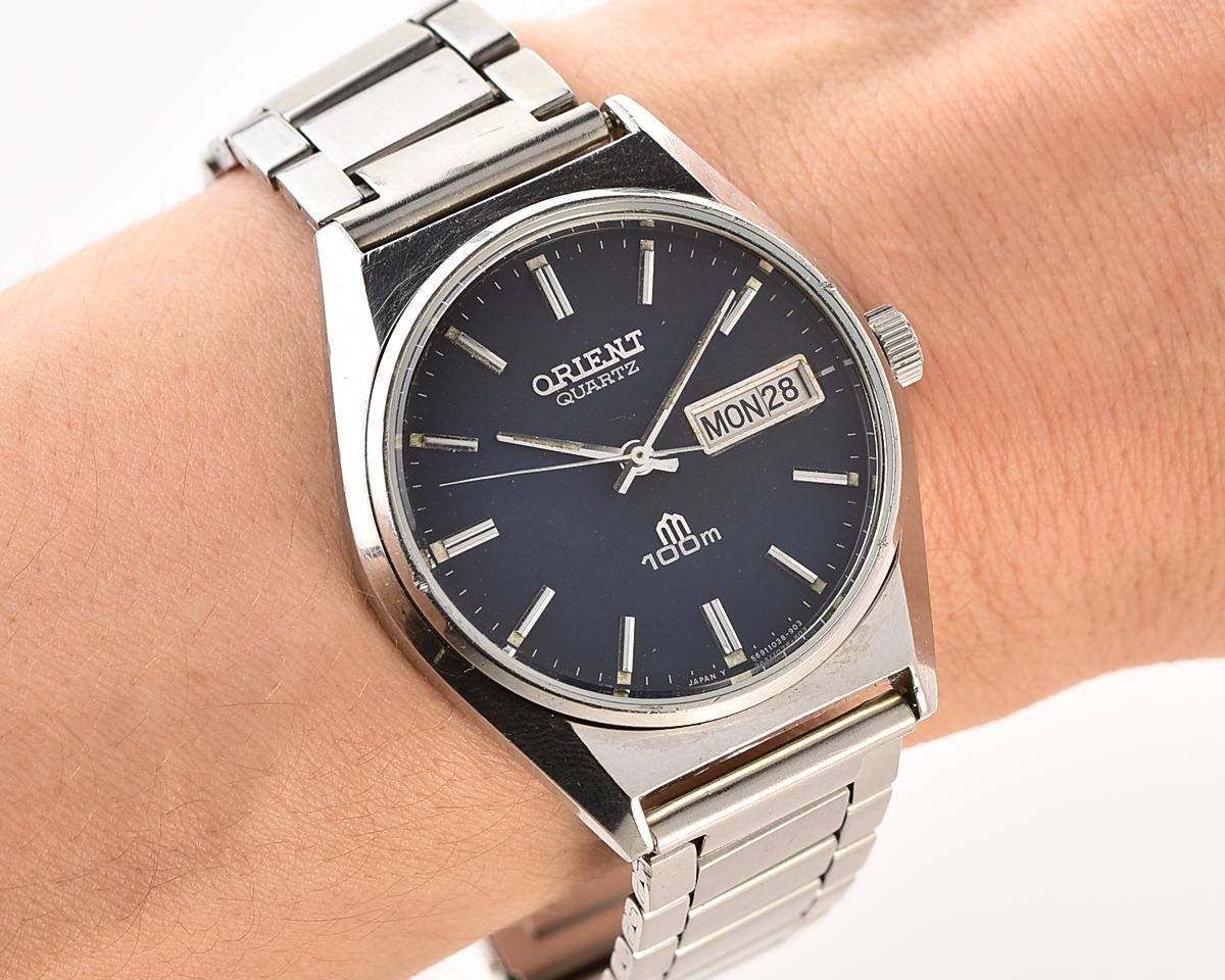 Vintage Orient Swimmer 100 - Blue Sunburst Day-Date Quartz from the 1980s