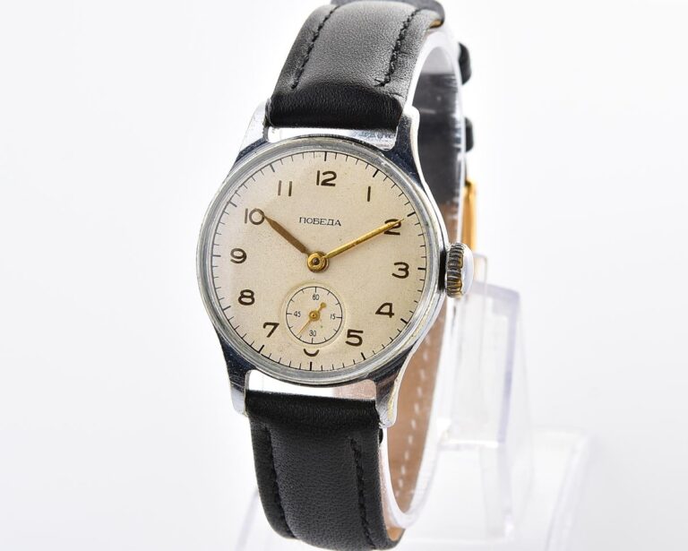 Excellent soviet POBEDA "34-K" in uncommon hermetic case - the actual first watch in space!