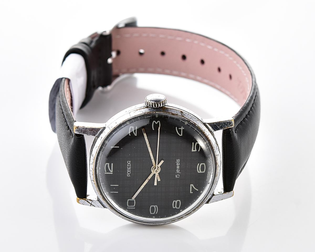 Vintage soviet mechanical POBEDA ZiM wristwatch