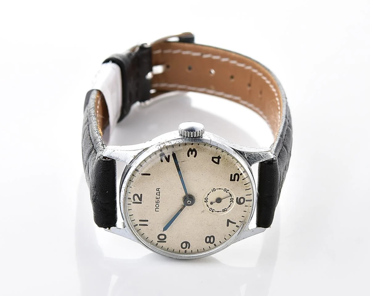 Excellent Soviet mechanical Pobeda watch, ChChZ, the 3rd quarter of 1956
