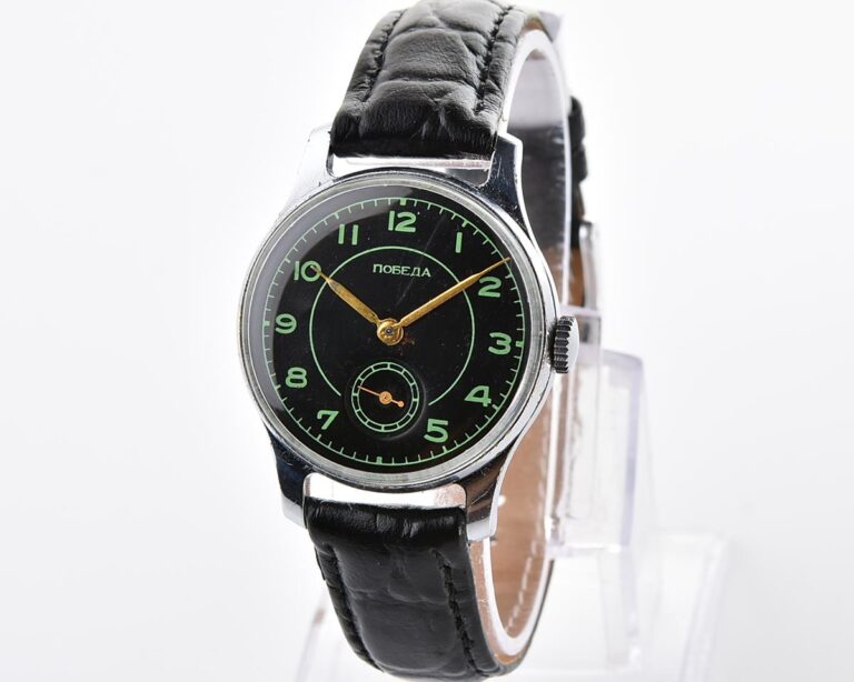 Vintage soviet mechanical POBEDA watch, 2MChZ from 4th quarter 1956!