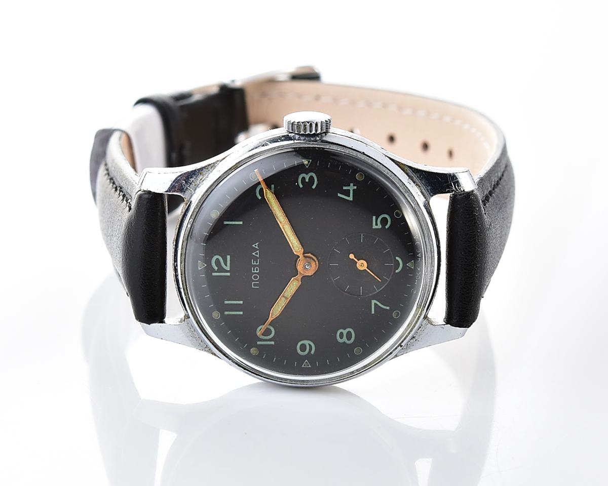Excellent vintage soviet mechanical POBEDA watch, 2MChZ from 4th quarter 1958!