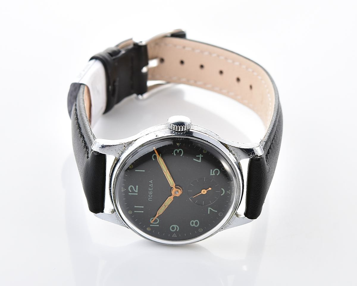 Excellent vintage soviet mechanical POBEDA watch, 2MChZ from 4th quarter 1958!