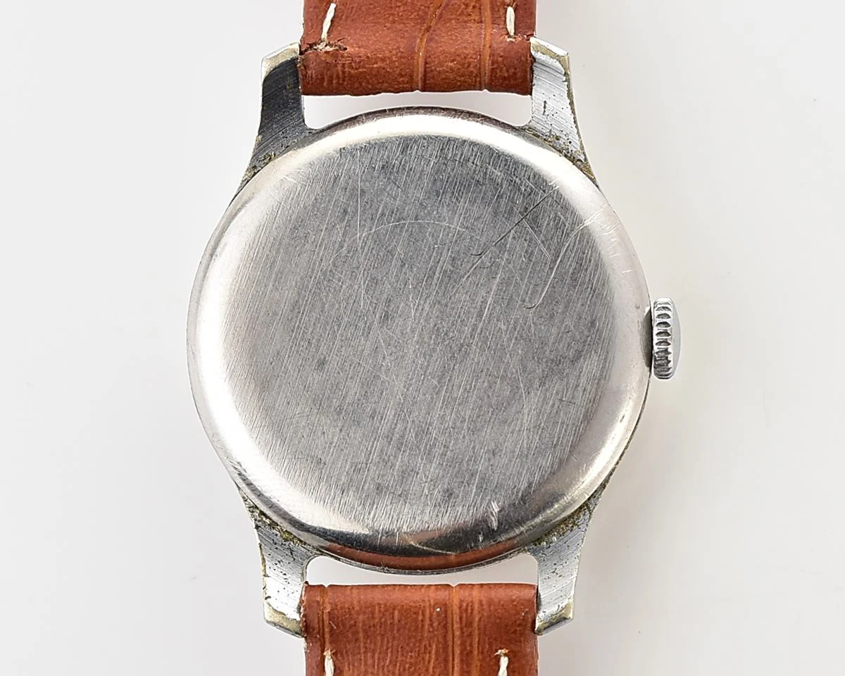 Vintage Soviet mechanical Pobeda wrist watch with Kremlin