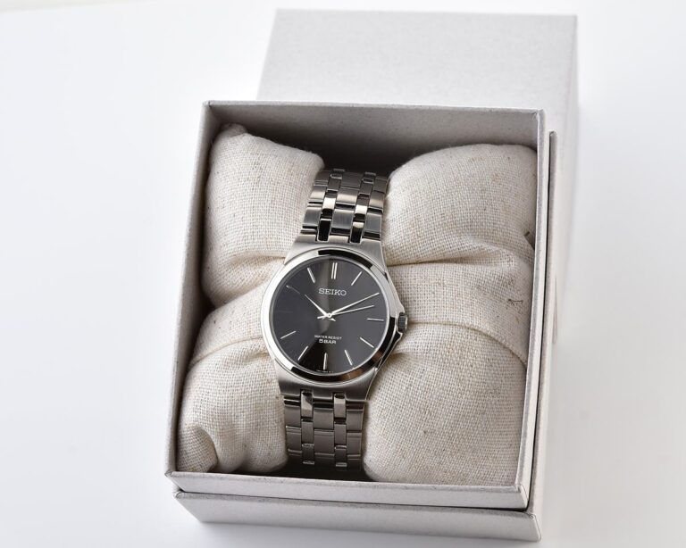 Seiko Spirit JDM stylish minimalist Dress Watch - Full Set!