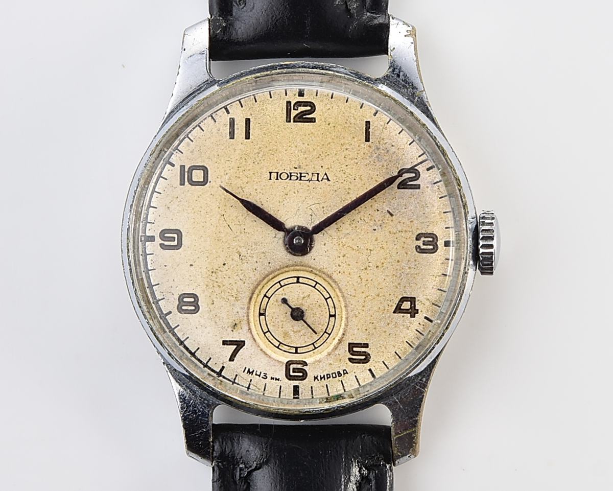 Vintage soviet mechanical POBEDA wrist watch, 1MChZ, the 2nd quarter 1952