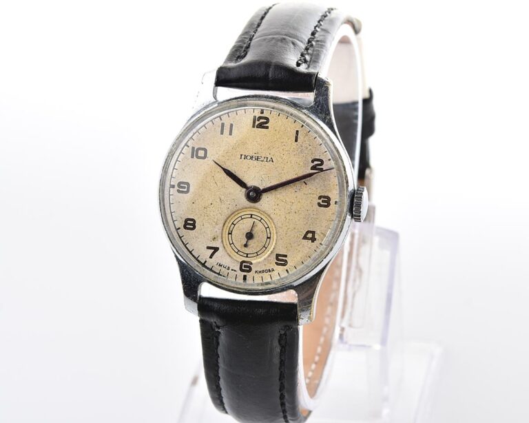 Vintage soviet mechanical POBEDA wrist watch, 1MChZ, the 2nd quarter 1952
