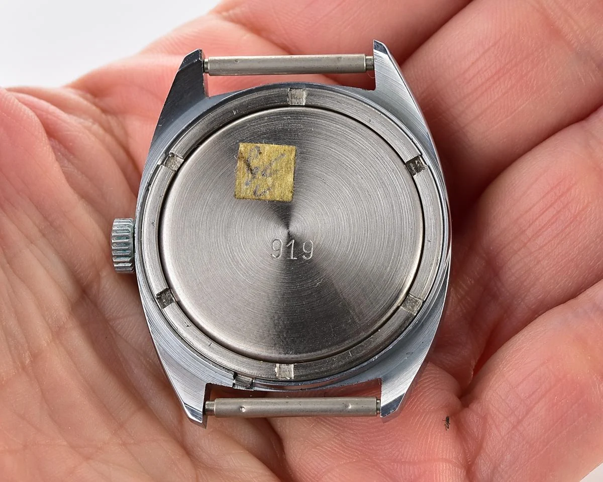 TIME CAPSULE: Vintage mechanical Raketa wristwatch, New Old Stock (NOS)!
