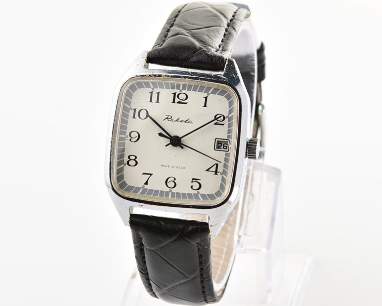 Vintage soviet RAKETA mechanical wristwatch