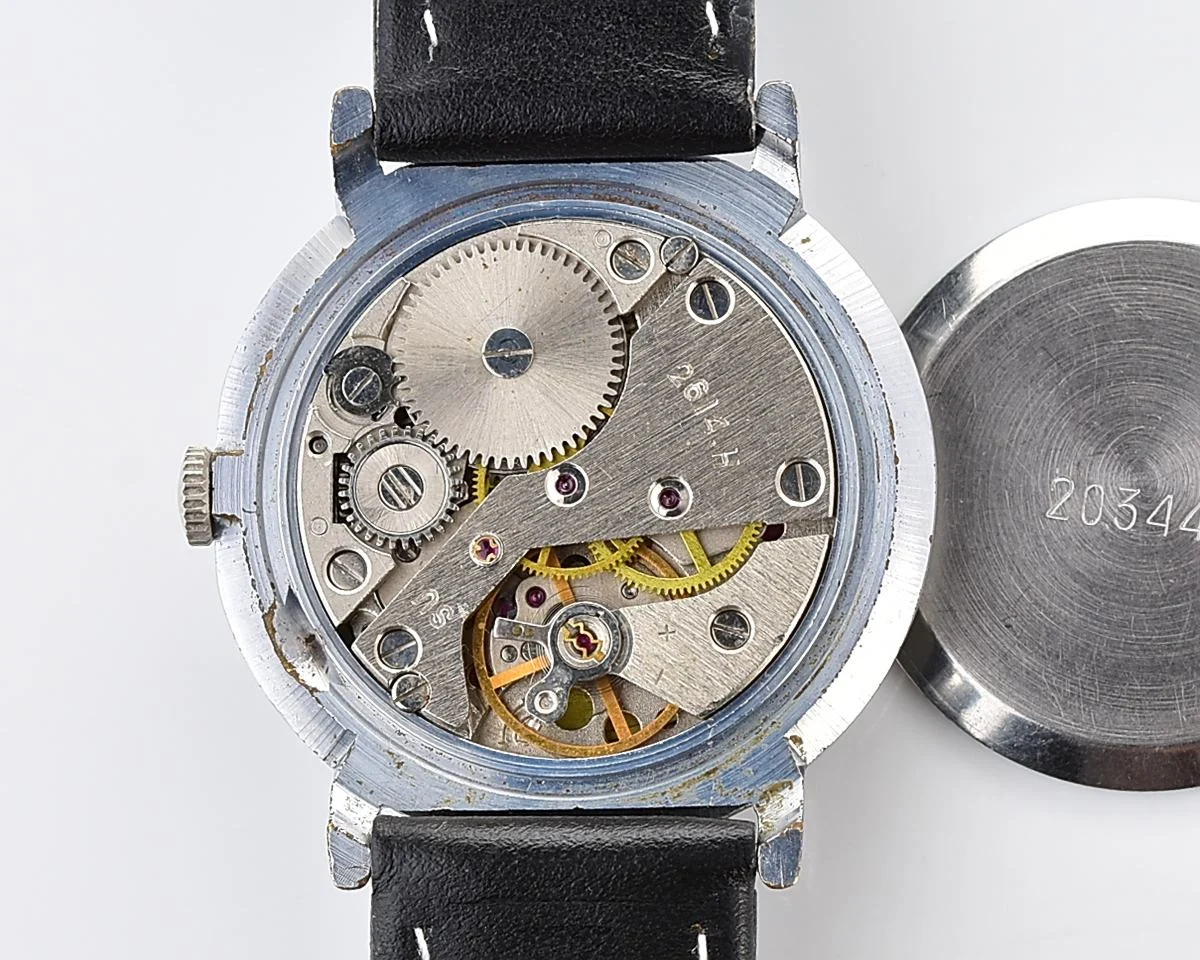 Soviet Raketa vintage mechanical watch with calendar on 6 o'clock