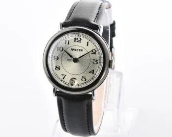 Soviet Raketa vintage mechanical watch with calendar on 6 o'clock