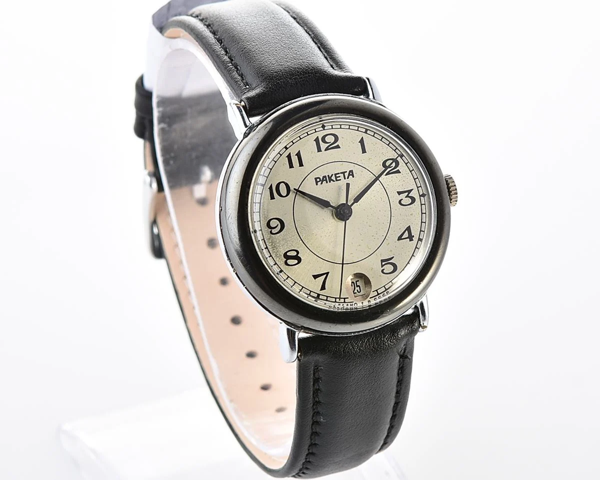Soviet Raketa vintage mechanical watch with calendar on 6 o'clock