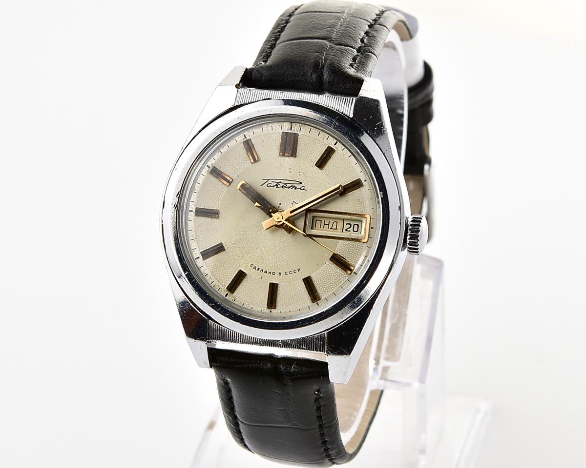 RAKETA vintage mechanical wristwatch with double calendar
