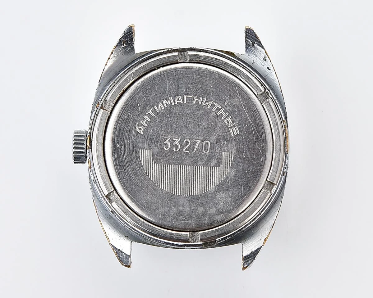Soviet Raketa vintage mechanical watch with antimagnetic movement 2610!