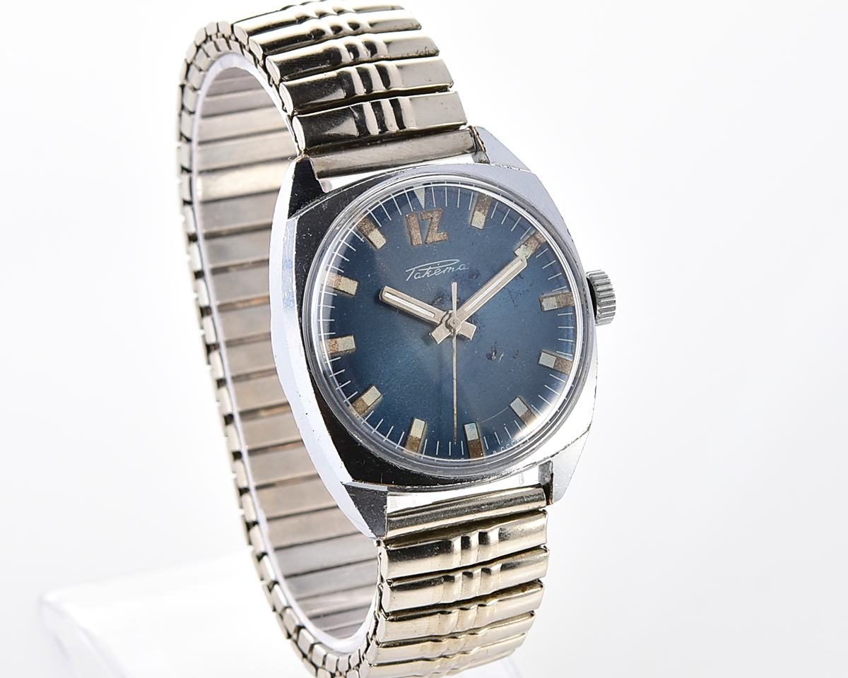 Soviet RAKETA vintage mechanical watch with antimagnetic movement 2610!