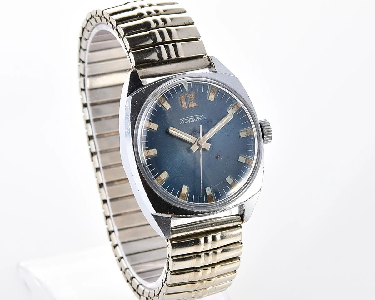 Soviet Raketa vintage mechanical watch with antimagnetic movement 2610!