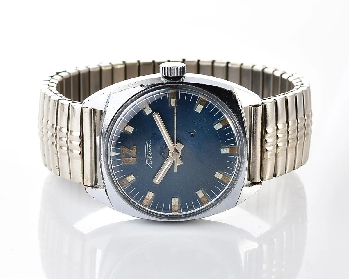 Soviet Raketa vintage mechanical watch with antimagnetic movement 2610!