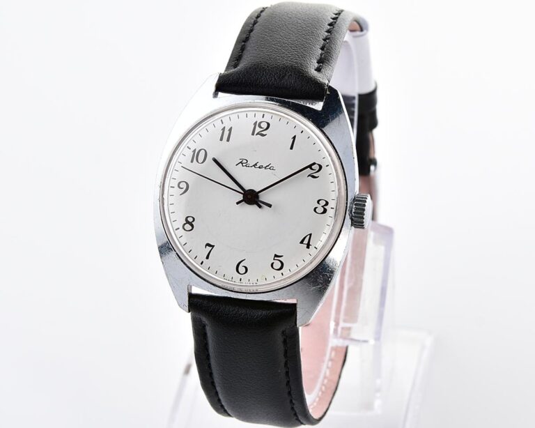 Vintage soviet Raketa mechanical watch - export version!