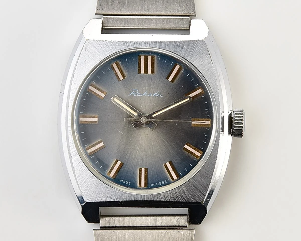 Excellent Soviet Raketa vintage mechanical wristwatch