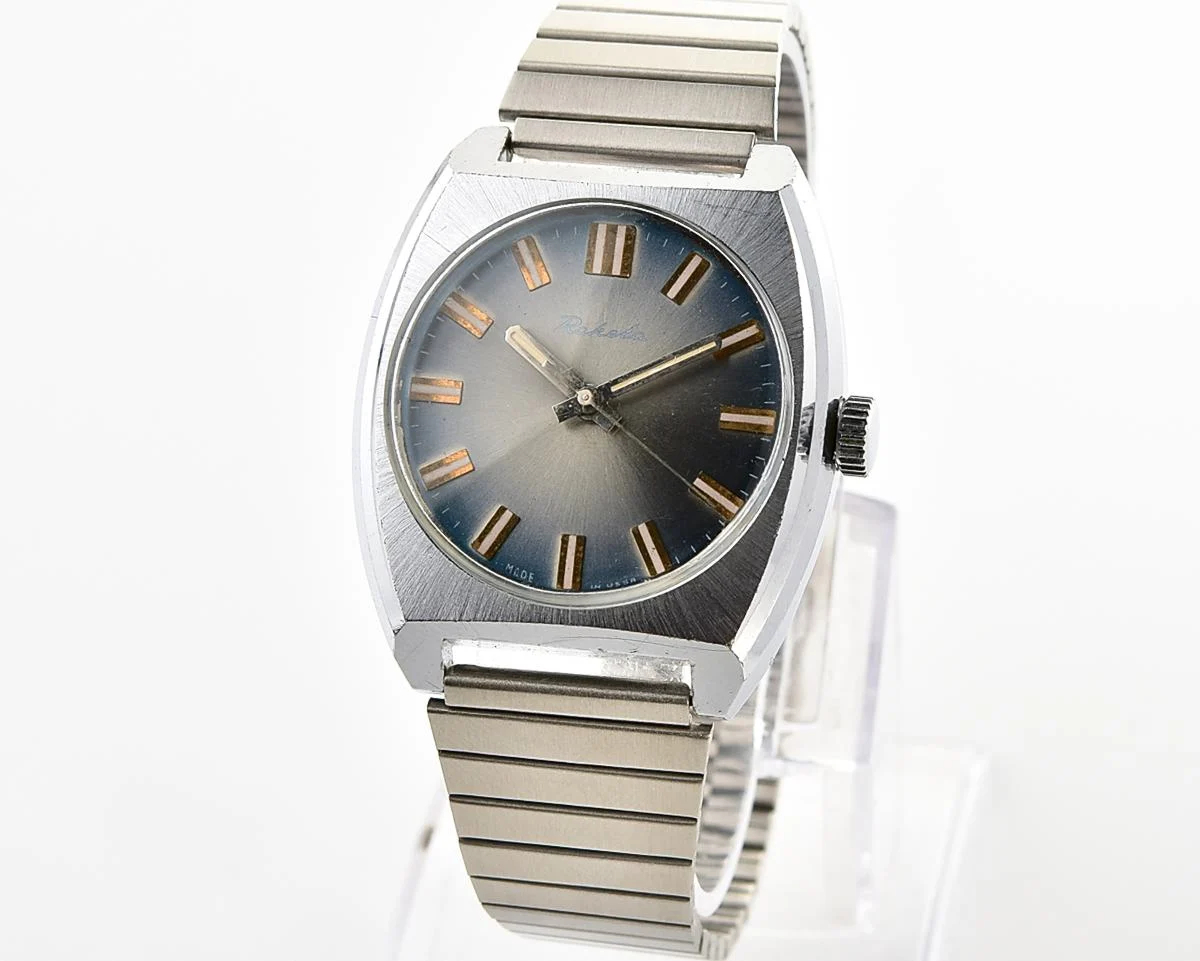 Excellent Soviet Raketa vintage mechanical wristwatch
