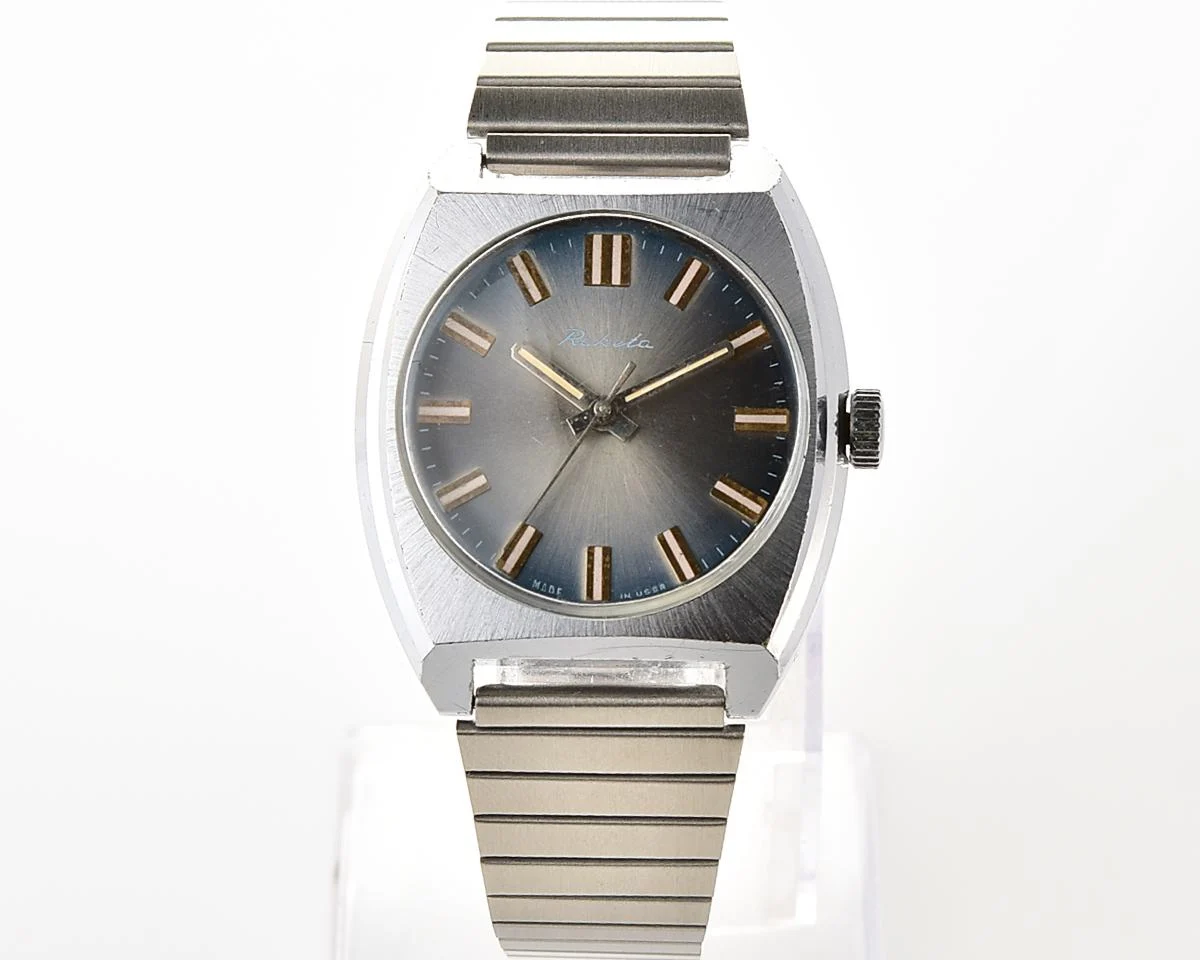 Excellent Soviet Raketa vintage mechanical wristwatch